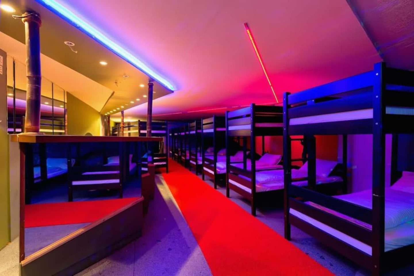 Villa The Bachelor Bar - Bunker | Private Club Budapest Esterno foto