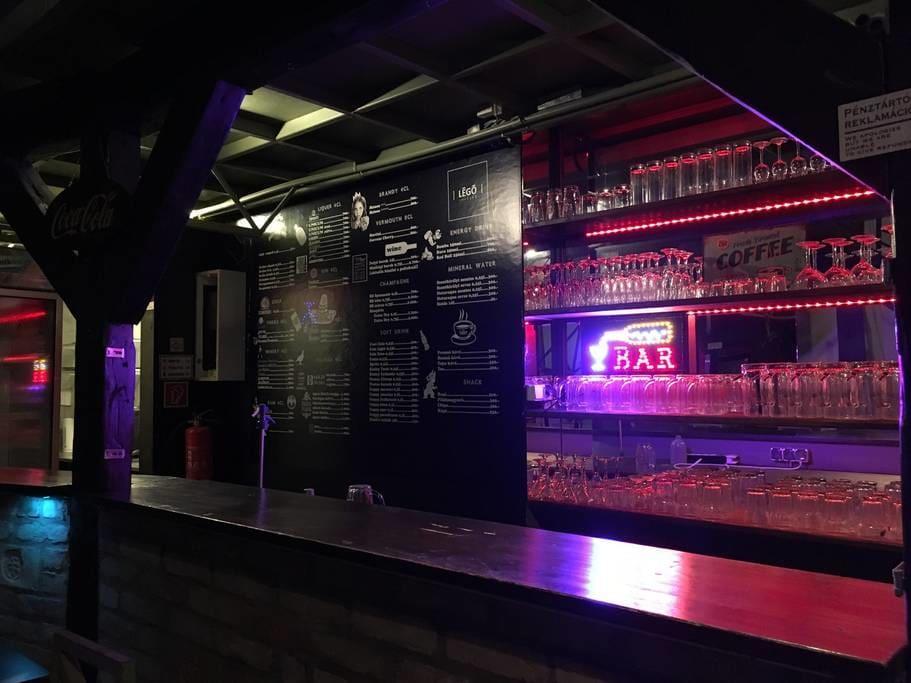 Villa The Bachelor Bar - Bunker | Private Club Budapest Esterno foto